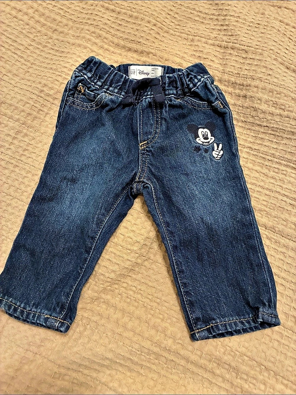Baby Gap Disney Mickey Mouse jeans Baby Blue Jeans Size 6-12M Like New